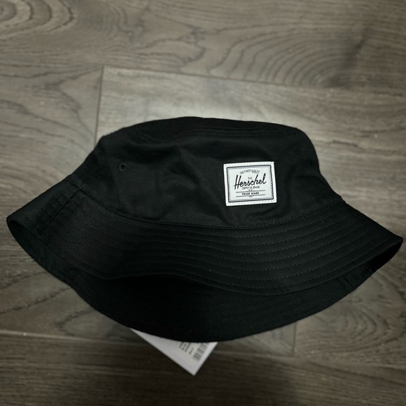 Herschel Bucket Hat BNWT - Picture 1 of 3